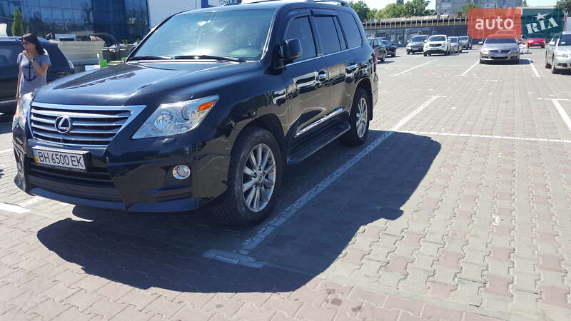 Внедорожник / Кроссовер Lexus LX 2011 в Одессе