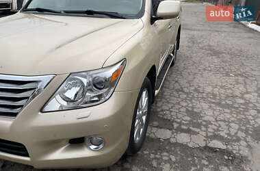 Lexus LX 2008