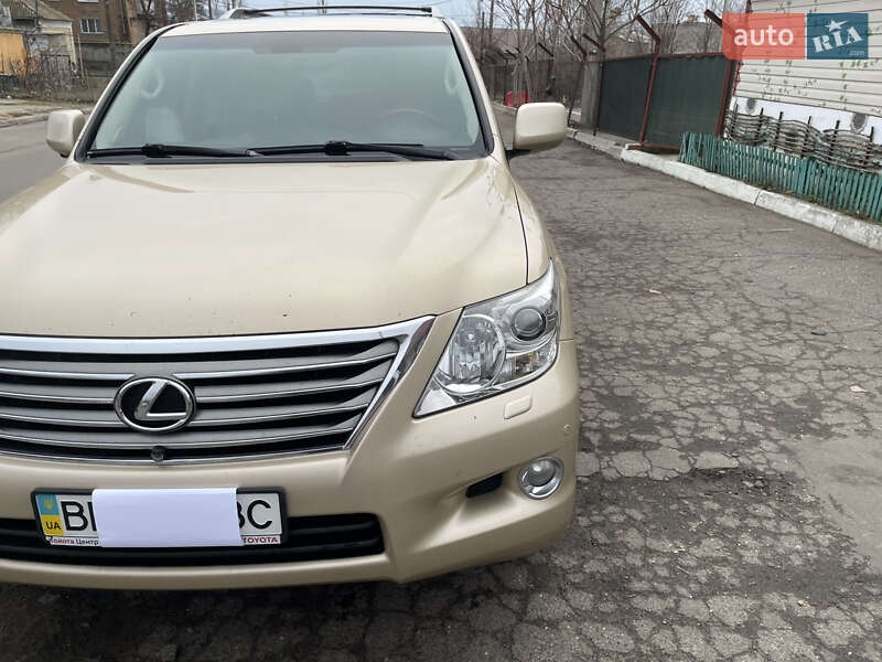 Позашляховик / Кросовер Lexus LX 2008 в Миколаєві