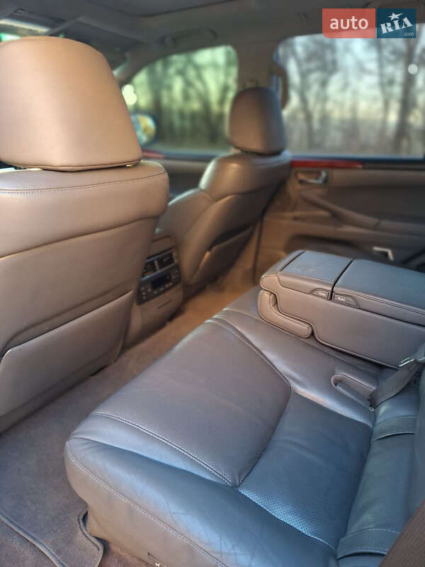 Позашляховик / Кросовер Lexus LX 2008 в Житомирі