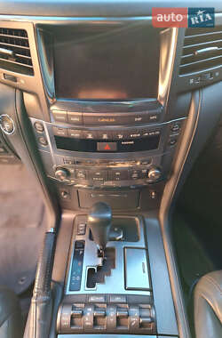 Внедорожник / Кроссовер Lexus LX 2008 в 