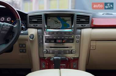 Внедорожник / Кроссовер Lexus LX 2008 в 