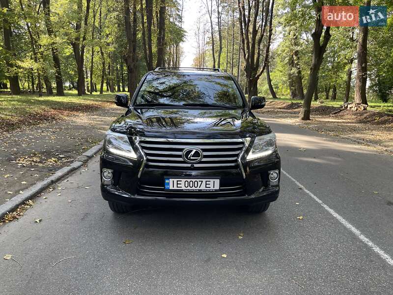 Позашляховик / Кросовер Lexus LX 2013 в Чернівцях фото 3 Позашляховик / Кросовер Lexus LX 2013 в Чернівцях