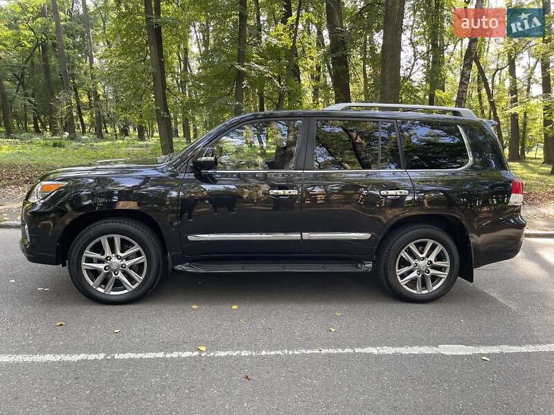 Позашляховик / Кросовер Lexus LX 2013 в Чернівцях фото 2 Позашляховик / Кросовер Lexus LX 2013 в Чернівцях