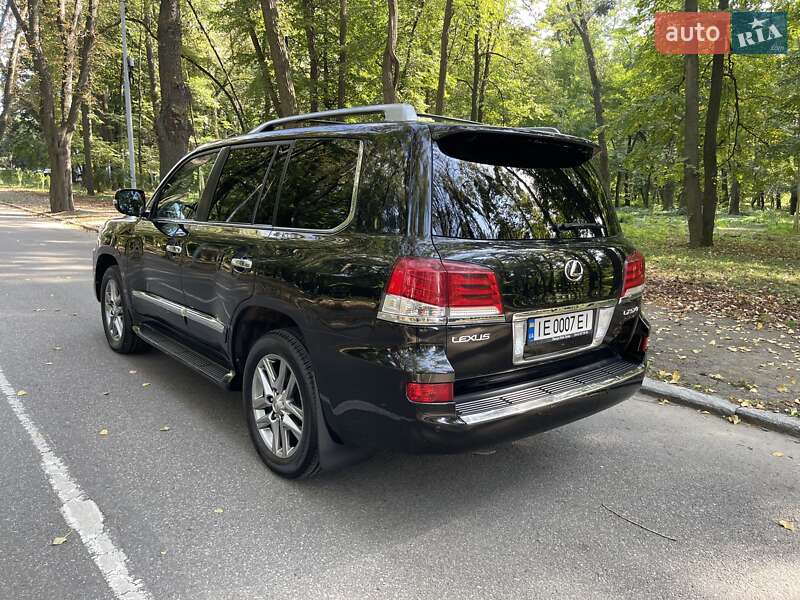 Позашляховик / Кросовер Lexus LX 2013 в Чернівцях фото 8 Позашляховик / Кросовер Lexus LX 2013 в Чернівцях