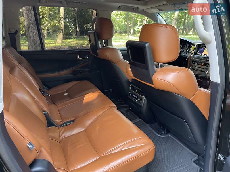 Позашляховик / Кросовер Lexus LX 2013 в Чернівцях фото 15 Позашляховик / Кросовер Lexus LX 2013 в Чернівцях