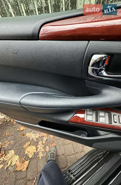 Позашляховик / Кросовер Lexus LX 2013 в 