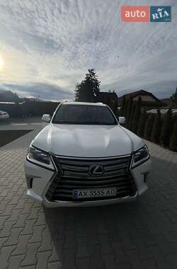 Lexus LX 2016