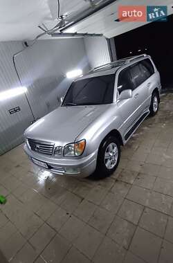 Внедорожник / Кроссовер Lexus LX 2005 в 
