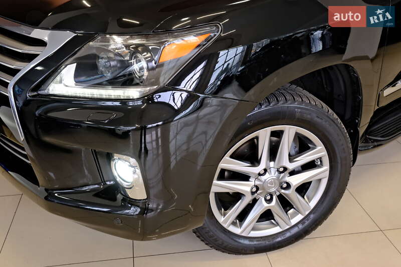 Внедорожник / Кроссовер Lexus LX 2013 в Одессе