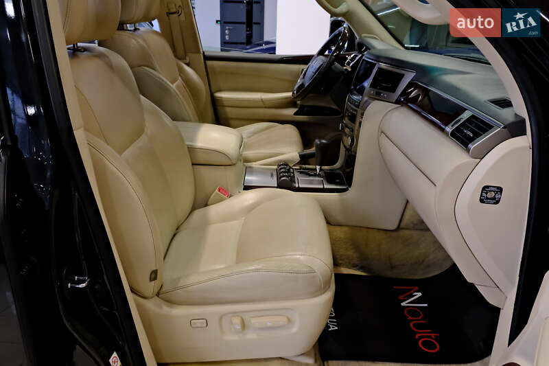 Внедорожник / Кроссовер Lexus LX 2013 в Одессе