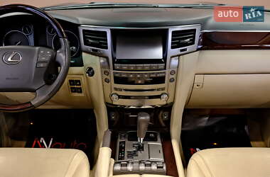 Внедорожник / Кроссовер Lexus LX 2013 в 