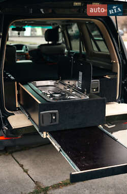 Позашляховик / Кросовер Lexus LX 2007 в 