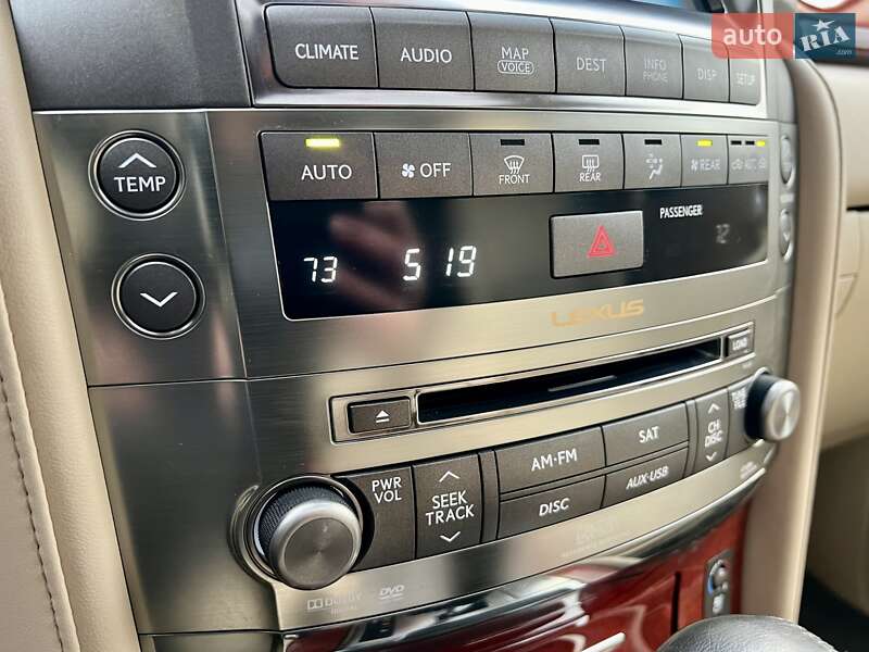 Позашляховик / Кросовер Lexus LX 2010 в Києві
