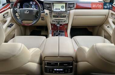 Внедорожник / Кроссовер Lexus LX 2010 в 