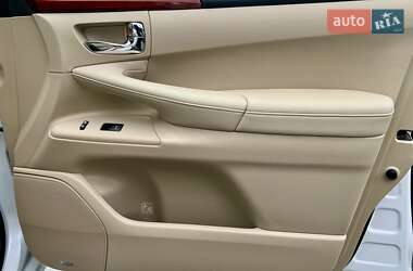 Внедорожник / Кроссовер Lexus LX 2010 в 