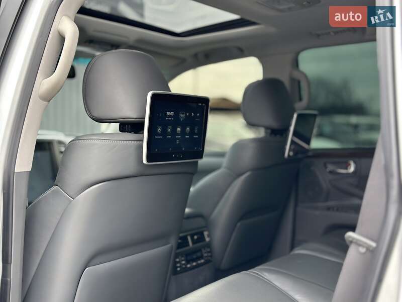 Позашляховик / Кросовер Lexus LX 2008 в Чернівцях