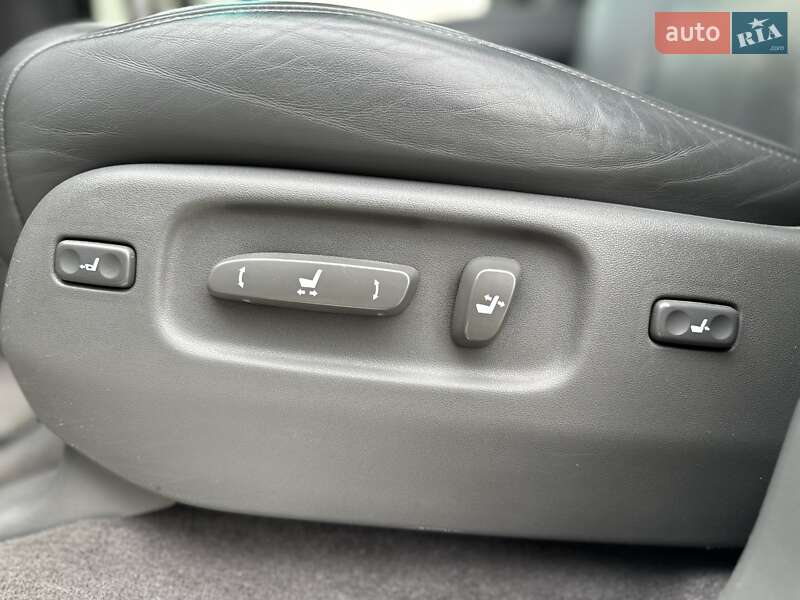 Позашляховик / Кросовер Lexus LX 2008 в Чернівцях