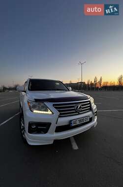 Lexus LX 2012