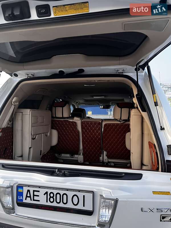 Внедорожник / Кроссовер Lexus LX 2012 в 