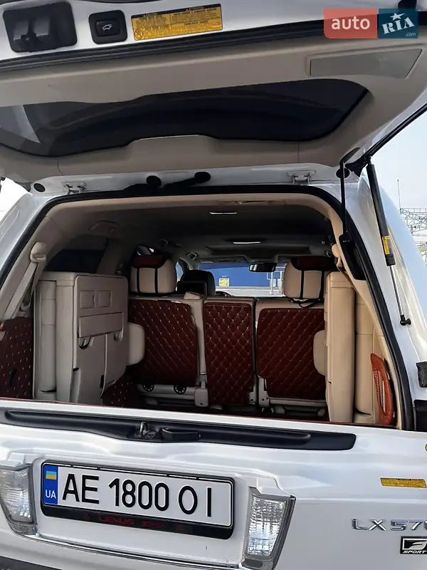 Внедорожник / Кроссовер Lexus LX 2012 в 