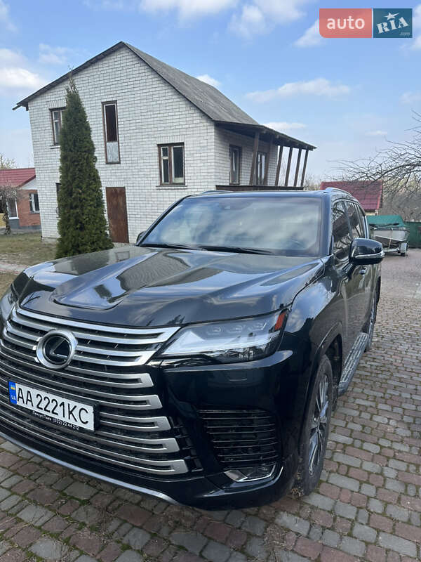 Позашляховик / Кросовер Lexus LX 2022 в 
