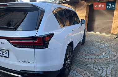 Внедорожник / Кроссовер Lexus LX 2022 в 