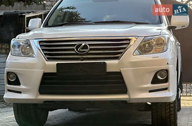 Lexus LX 2010