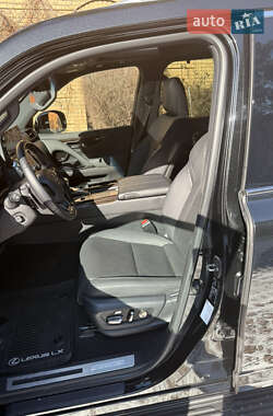 Позашляховик / Кросовер Lexus LX 2022 в 