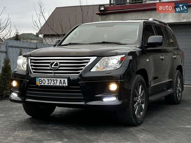 Внедорожник / Кроссовер Lexus LX 2011 в Тернополе