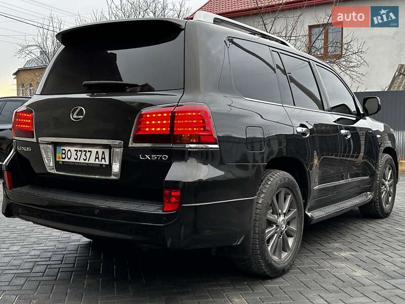 Внедорожник / Кроссовер Lexus LX 2011 в Тернополе