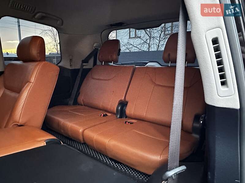 Внедорожник / Кроссовер Lexus LX 2011 в Тернополе