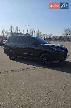 Внедорожник / Кроссовер Lexus LX 2016 в 