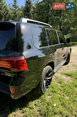 Внедорожник / Кроссовер Lexus LX 2008 в 