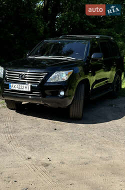 Внедорожник / Кроссовер Lexus LX 2008 в 