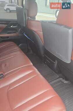 Внедорожник / Кроссовер Lexus LX 2019 в 