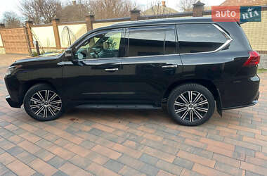Внедорожник / Кроссовер Lexus LX 2019 в 