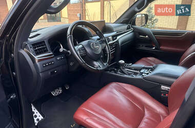 Внедорожник / Кроссовер Lexus LX 2019 в 