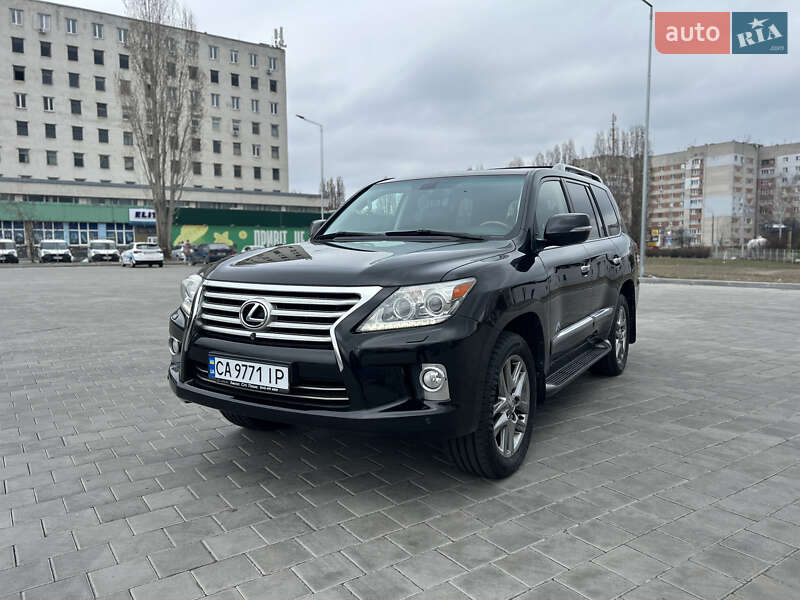 Lexus LX 2012