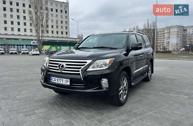 Позашляховик / Кросовер Lexus LX 2012 в 