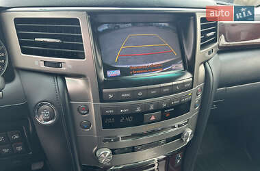 Позашляховик / Кросовер Lexus LX 2012 в 