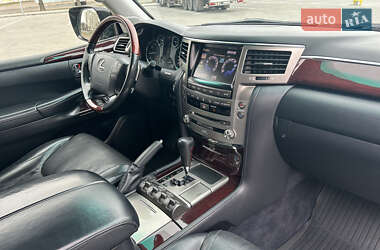 Позашляховик / Кросовер Lexus LX 2012 в 