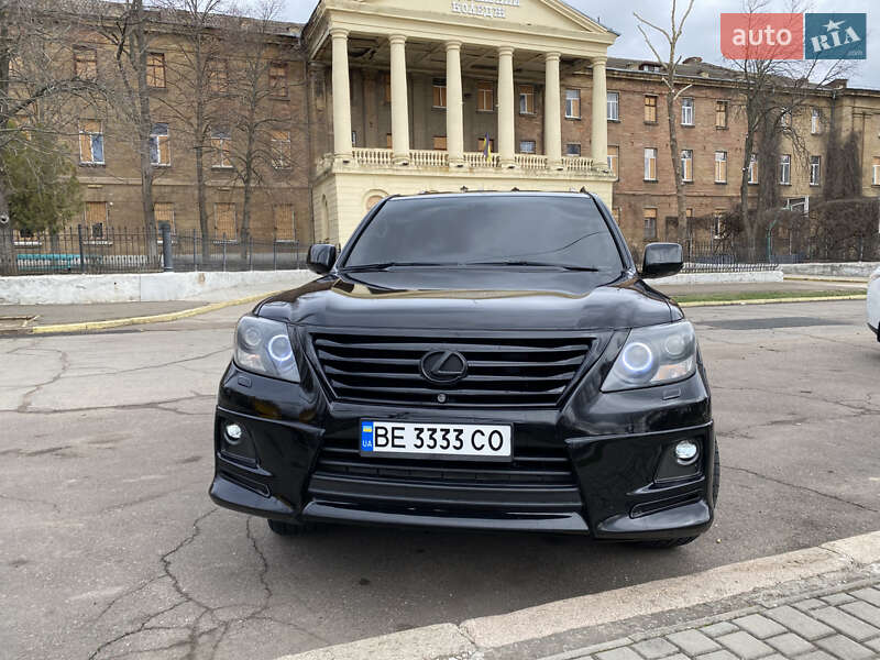 Позашляховик / Кросовер Lexus LX 2009 в Миколаєві