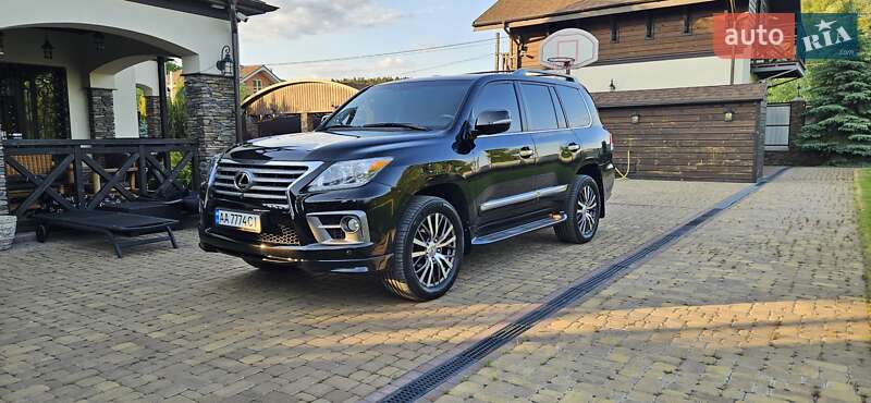 Позашляховик / Кросовер Lexus LX 2012 в 