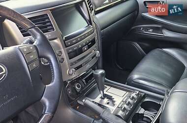 Позашляховик / Кросовер Lexus LX 2012 в 