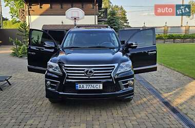 Позашляховик / Кросовер Lexus LX 2012 в 