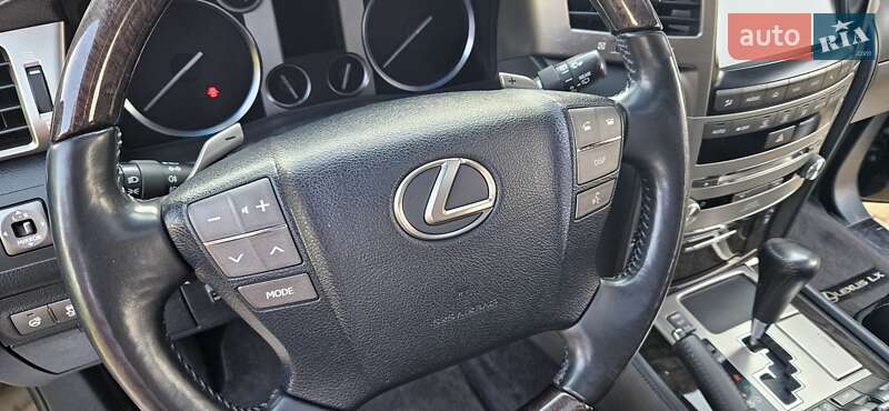 Внедорожник / Кроссовер Lexus LX 2012 в Киеве