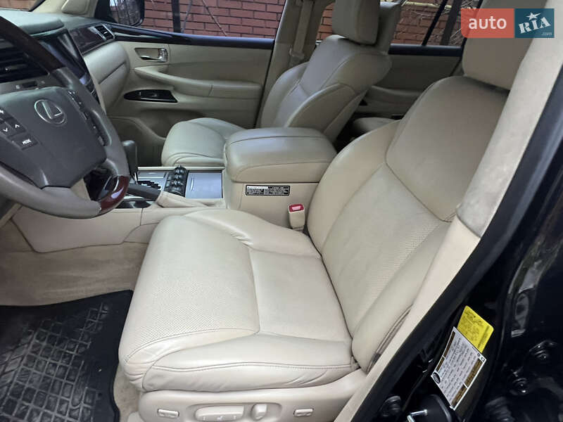Позашляховик / Кросовер Lexus LX 2012 в Одесі