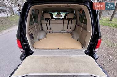 Внедорожник / Кроссовер Lexus LX 2003 в 