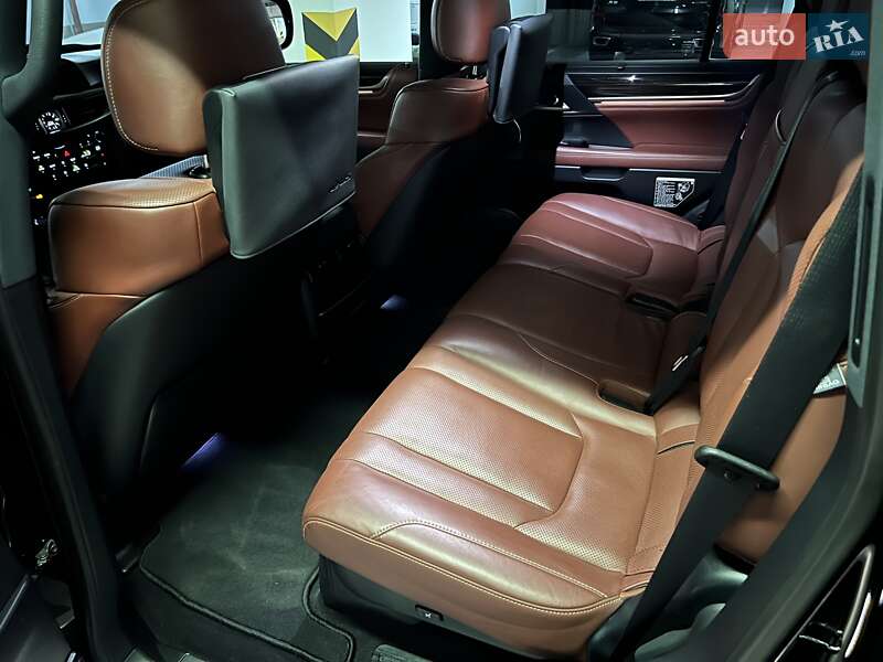 Внедорожник / Кроссовер Lexus LX 2019 в Киеве